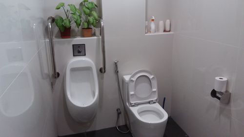 3-Star Toilet - Kah Engineering (1986) Pte Ltd 