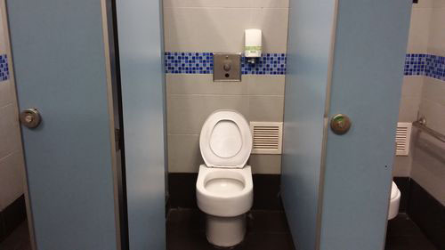 4-Star Toilet - Bedok MRT Station 
