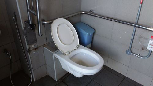 4-Star Toilet - Pasir Ris MRT Station 