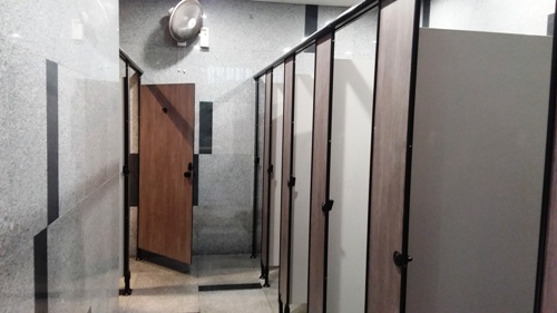 3-Star Toilet - Quayside Isle