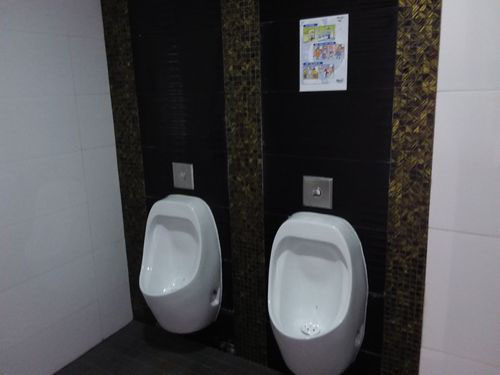 3-Star Toilet - CKR Contract Services Pte Ltd