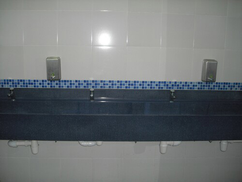 4-Star Toilet - Golden Mile Food Centre 