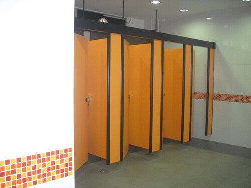 4-Star Toilet - Golden Mile Food Centre 