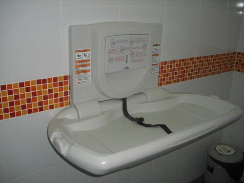 4-Star Toilet - Golden Mile Food Centre 