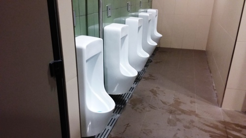4-Star Toilet - Havelock MRT Station (TEL 16)