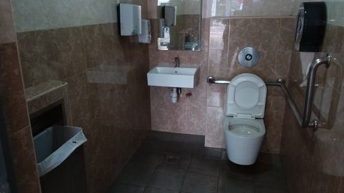 3-Star Toilet - Boon Keng MRT Station (NE9)