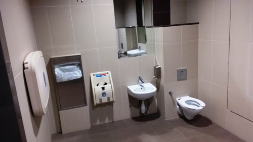 4-Star Toilet - Orchard MRT Station (TEL14)