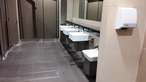 4-Star Toilet - Outram Park MRT Station (TEL 17)