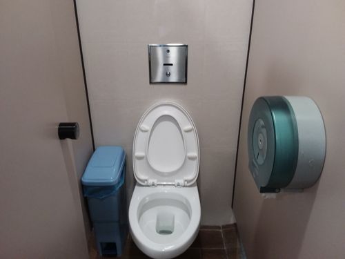 3-Star Toilet - Shimadzu (Asia Pacific)