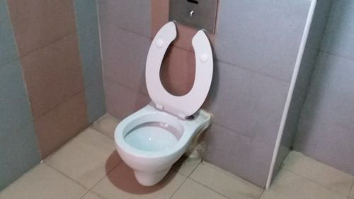 3-Star Toilet - Sims Vista Market & Food Centre