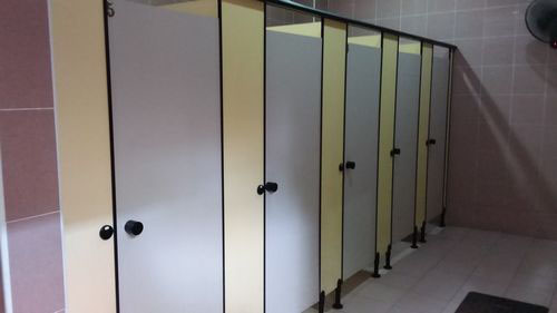 3-Star Toilet - Sims Vista Market & Food Centre
