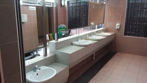 3-Star Toilet - Sims Vista Market & Food Centre