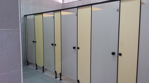 3-Star Toilet - Sims Vista Market & Food Centre
