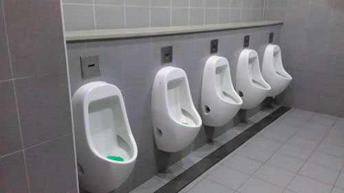 3-Star Toilet - Sims Vista Market & Food Centre
