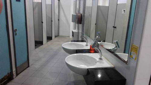 4-Star Toilet - Al-Istighfar Mosque 
