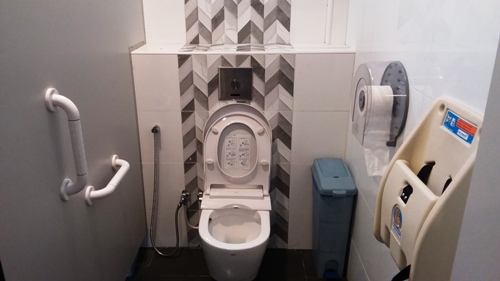 4-Star Toilet - Bedok Interchange Hawker Centre