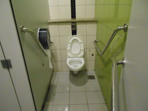4 Stars - Bugis MRT Station (DT14)