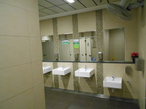 4 Stars - Gul Circle Station