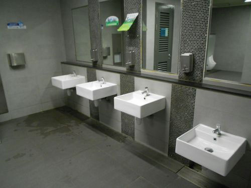 4 Stars - Gul Circle Station