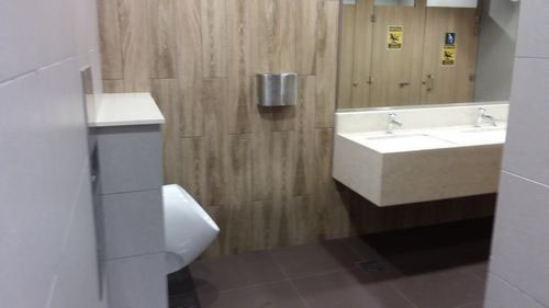 4 Stars - Tampines West MRT Station (DT31)