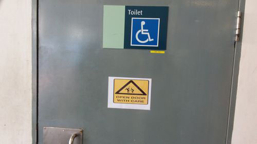 4-Star Toilet - Woodlands MRT Station 