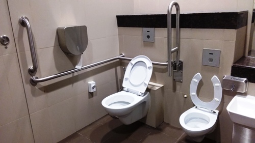 4-Star Toilet - Mayflower Mrt Station (TE 6)