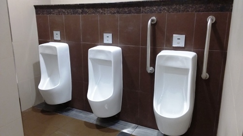 4-Star Toilet - Mayflower Mrt Station (TE 6)