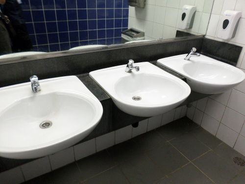 4-Star Toilet - Mounbatten MRT Station 