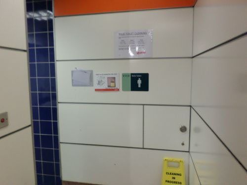 4-Star Toilet - Mounbatten MRT Station 