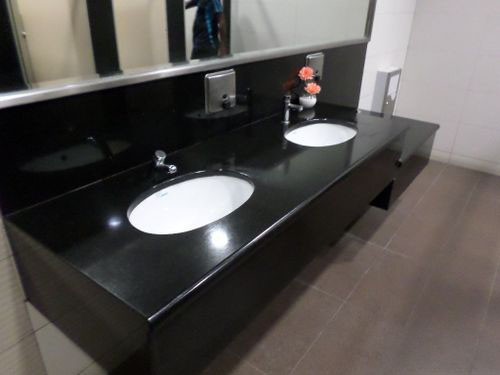 4-Star Toilet - Nicoll Highway MRT Station 