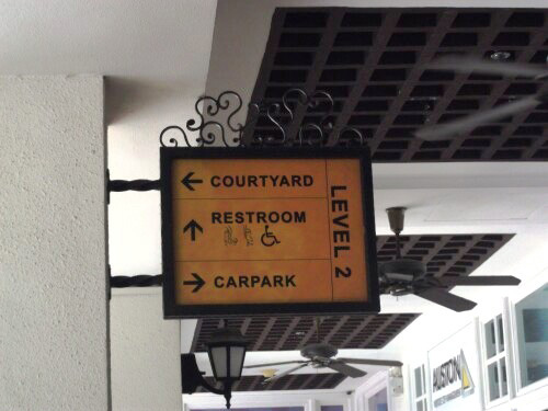 4-Star Toilet - Robertson Walk 