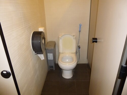 5-Star Toilet - Samwoh Eco Green Building 