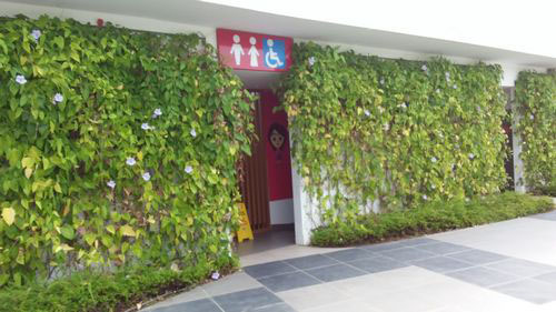 5-Star Toilet - Sentosa Palawan Kidz City 