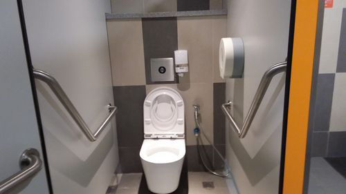 5-Star Toilet - Sentosa Palawan Kidz City 