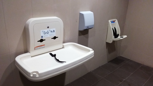 4-Star Toilet - Springleaf Mrt Station (TE 4)
