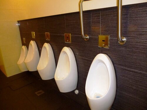 4-Star Toilet - Valley Point Mall 