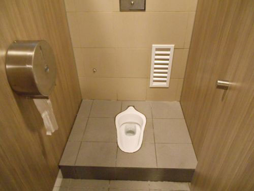 4 Star Toilet - Berseh Food Centre 
