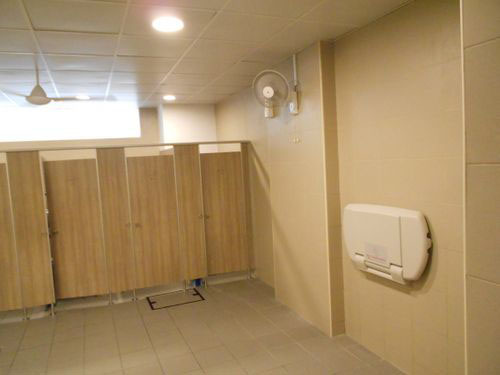 4 Star Toilet - Berseh Food Centre 