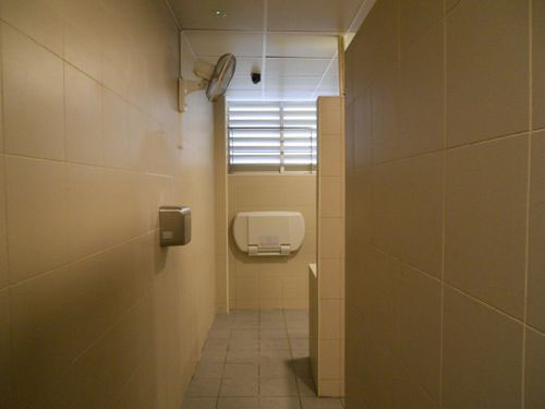 4 Star Toilet - Berseh Food Centre 