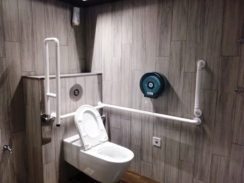 4-Star Toilet - Bukit Canberra Hawker Centre