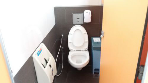 3-Star Toilet - Changi Business Park Bus Terminal