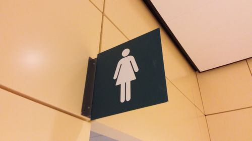 4-Star Toilet - DT21 Bencoolen Station