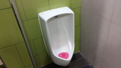 4-Star Toilet - DT21 Bencoolen Station