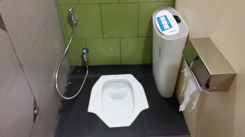 4-Star Toilet - DT21 Bencoolen Station