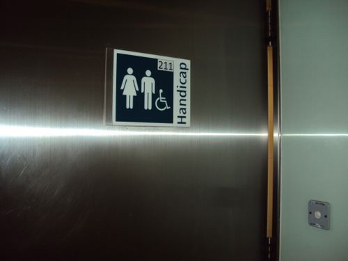 4-Star Toilet - Dhoby Ghaut MRT Station 