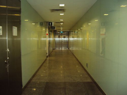 4-Star Toilet - Dhoby Ghaut MRT Station 