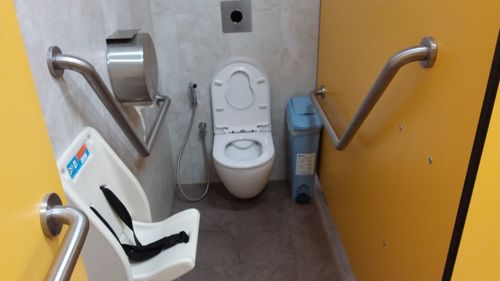 4-Star Toilet - Jurong West Hawker Centre