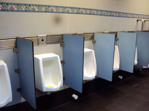 4-Star Toilet - Kembangan MRT 