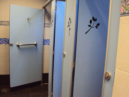 4-Star Toilet - Kembangan MRT 