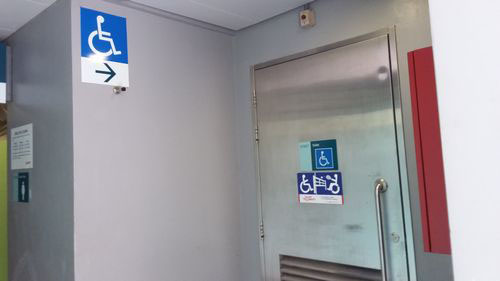 4-Star Toilet - Buona Vista MRT Station (EW 21)
